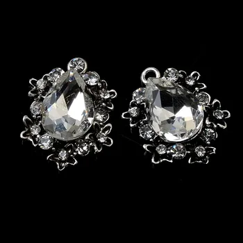 50 бр 17*22 мм Анти-сребърна Сплав цвят Crystal форма на Цвете Чар Кръпка Цвете Чар, За САМ Чанта/плат от Дамски Бижута и Аксесоари